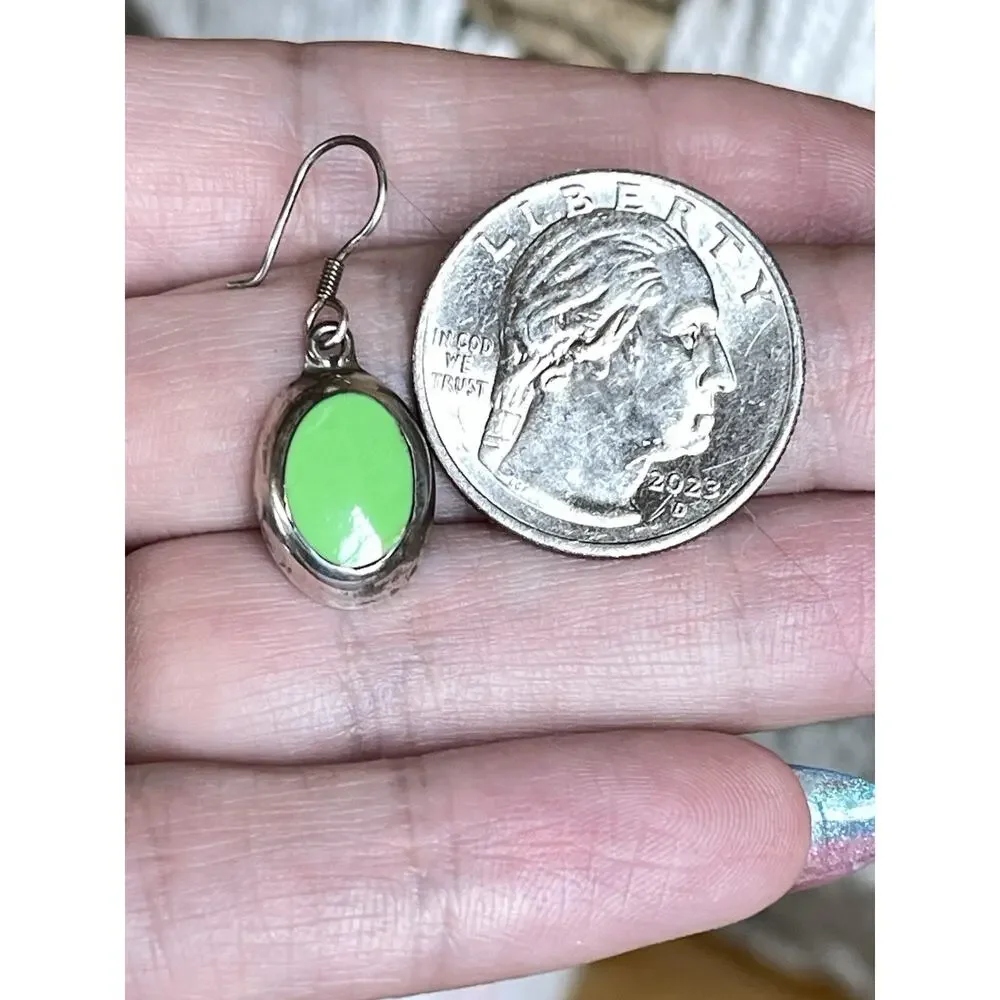Vintage Sterling Silver Gaspeite Drop Earrings Green Dangle Southwest 925 Oval